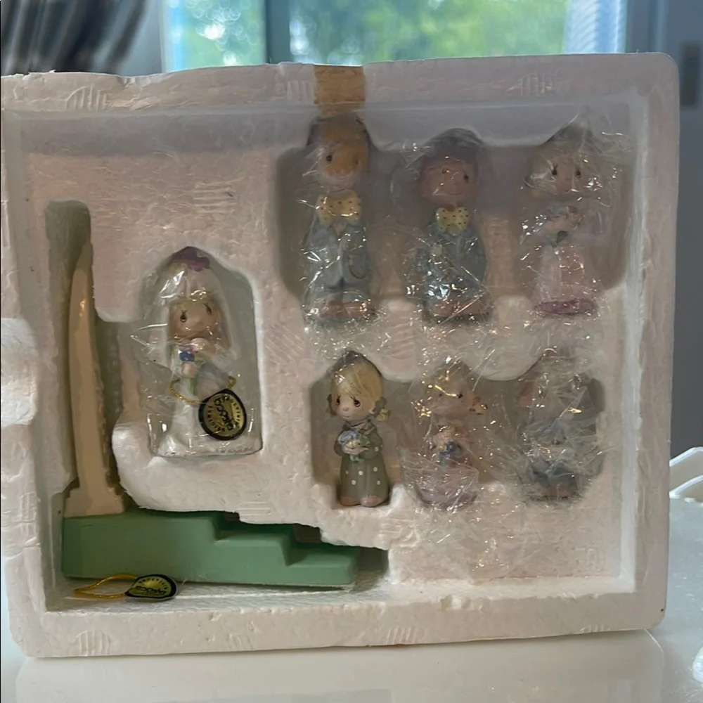 Precious Moments Miniature Pewter Bridal Set π€΅πΌββοΈπ°πΌππ - Picture 3 of 4